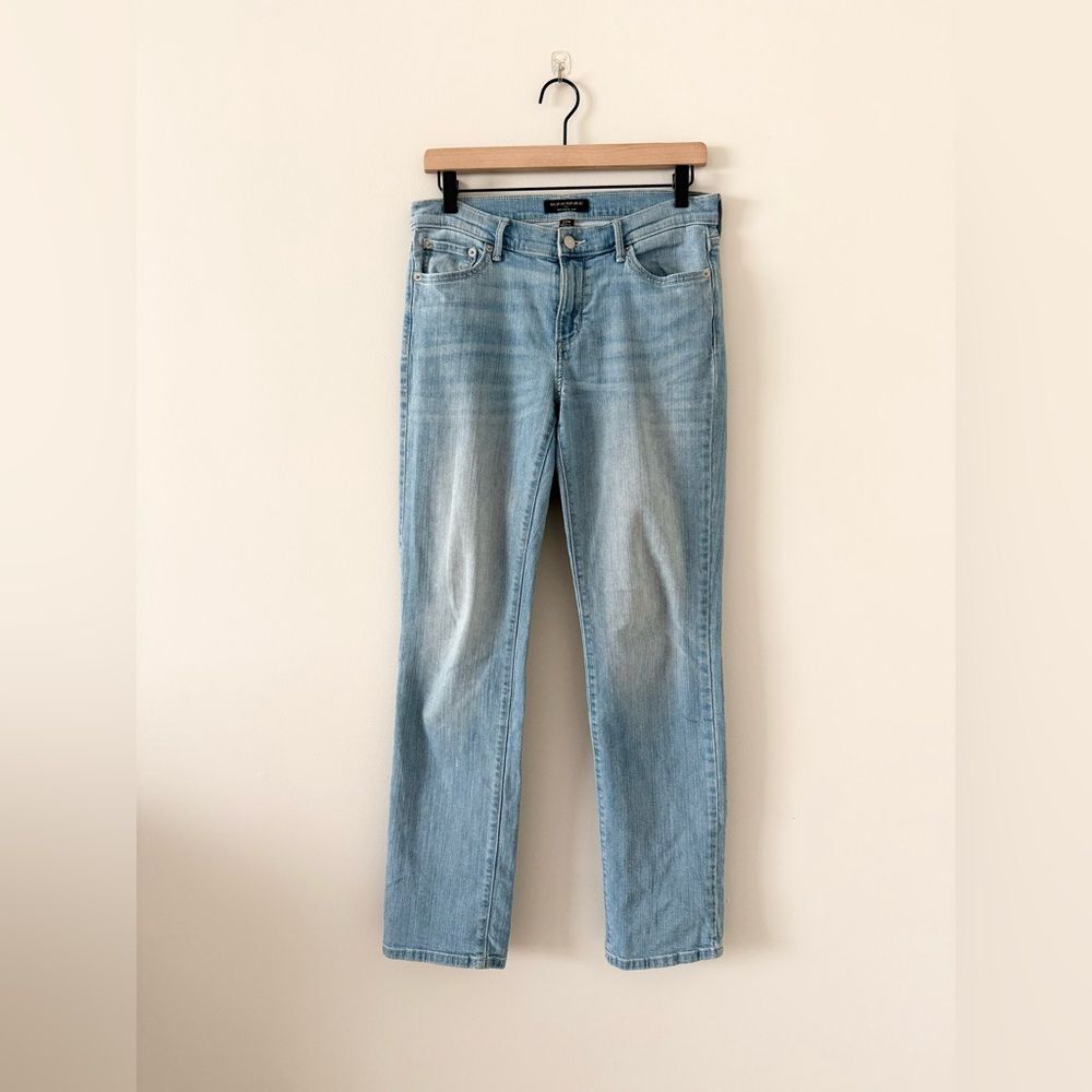 Banana Republic Girlfriend Jeans Mid Rise Denim in Light Wash Size 27/4